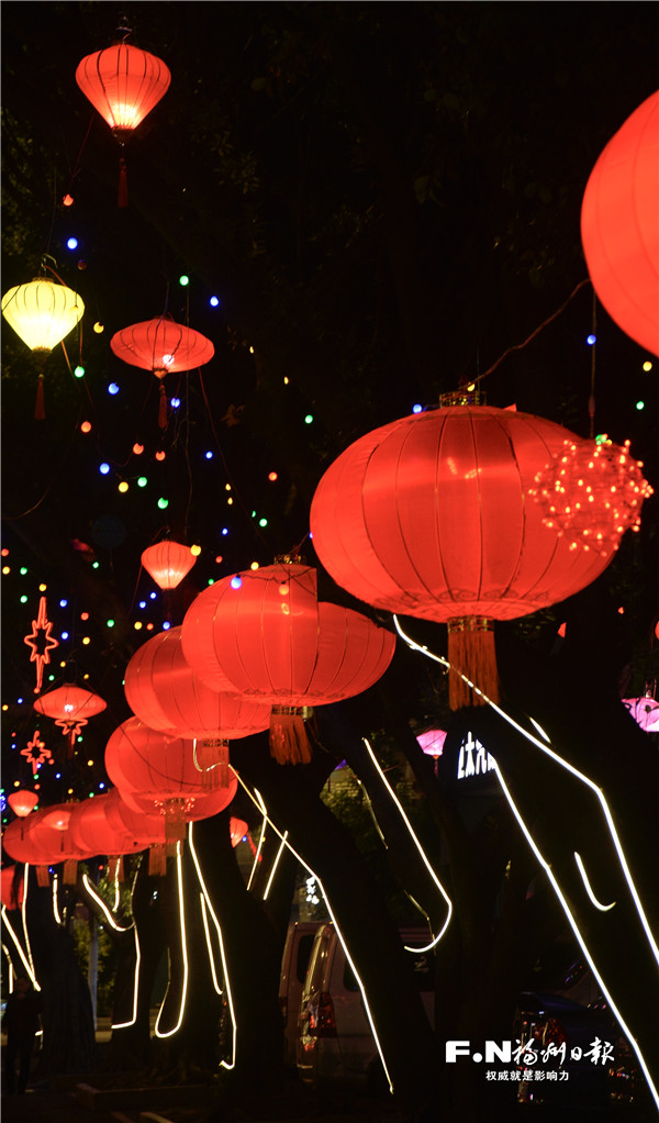 大街小巷年味浓 榕城越夜越精彩